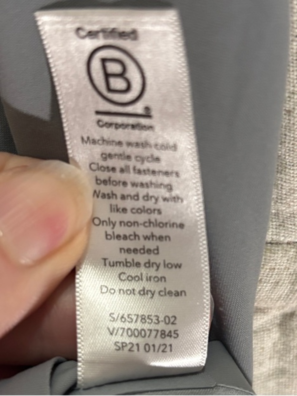 Athleta Urbanite Sleeveless Button-Down Shirt Top - Light Gray Small FLAW - Picture 4 of 9